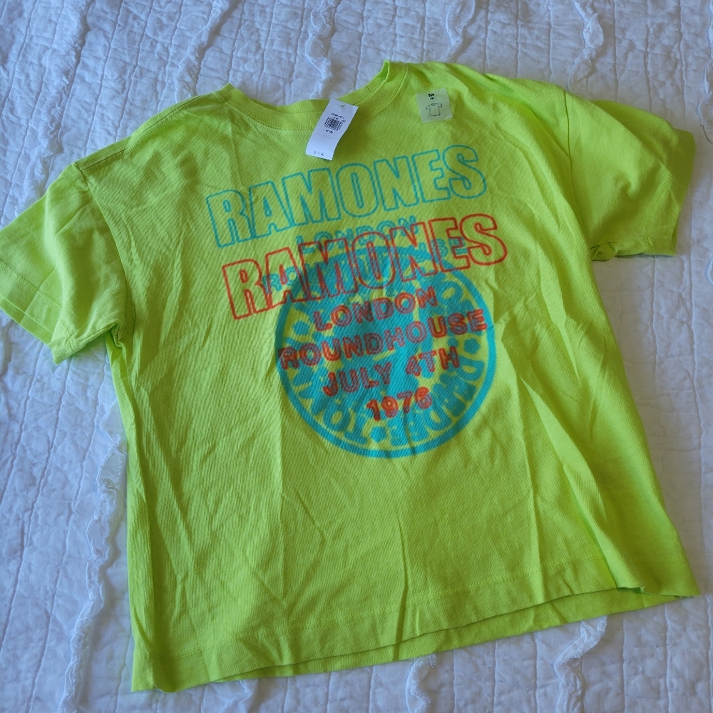 Ramones London July 4 1976 Concert TShirt Neon Green M/8 NWT Old Navy